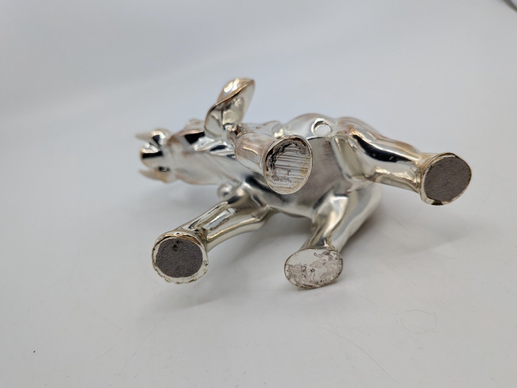 Statuette: Silberfarbener Elefant – Usato da Emmen venduto da magelan 5