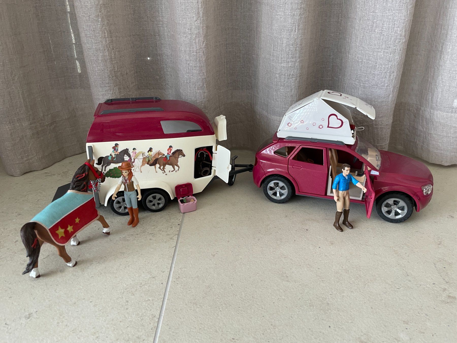 Schleich Giocattoli: Schleich Pferdeanhänger – Usato da Bonstetten venduto da astravox