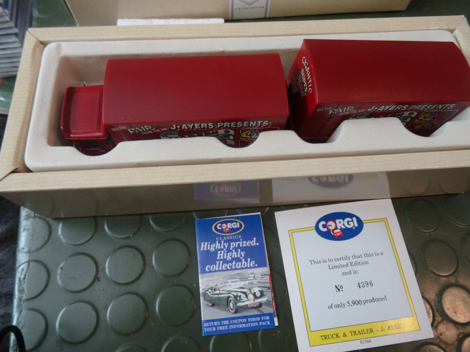 Corgi Toys Modellini d'auto: Corgi 11201 Truck & Trailer, J. Ayers, Limit. Edition – Usato da Olten venduto da pechsisa1 3