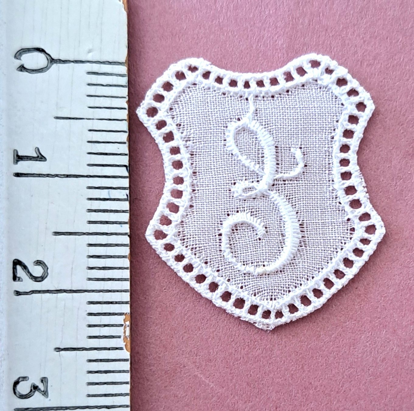 Tessuti: " E " Monogramme dentelle de coton ancienne- à coudre – Nuovo e nell'imballaggio originale da Hauterive NE venduto da ali_vintage 1