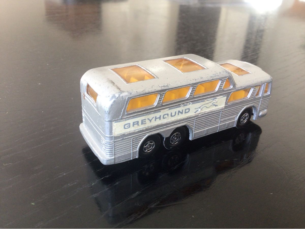 Matchbox Modellini d'auto: Matchbox Greyhound Coach – Usato da Liebefeld venduto da PoloLePoulpe 1