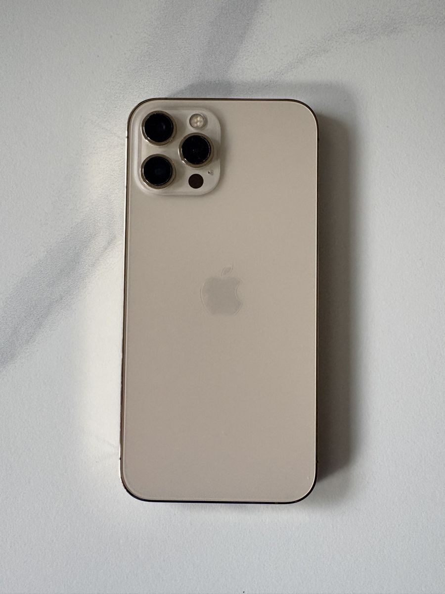 Apple Telefoni cellulari / Smartphones: Iphone 12 Pro Max – Usato da Zürich venduto da cha_5lzh 4