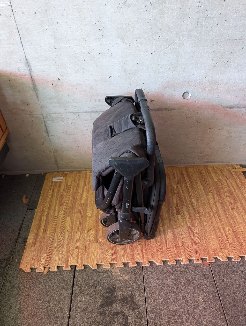 Easywalker Kinderwagen: Buggy Easywalker schwarz gebraucht inkl. Hülle – Gebraucht aus Zürich von maju_zh 1