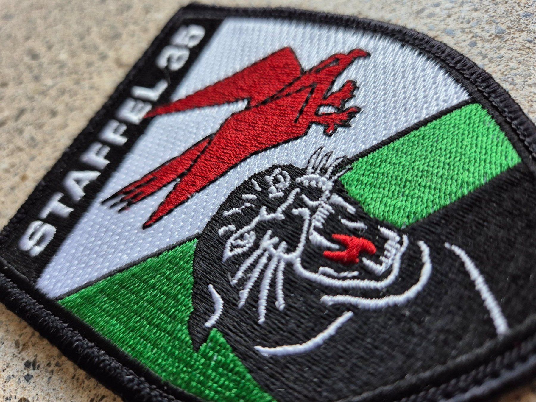 Schweizer Armee Placchette & Badge: *** Badge Staffel 35 mit klett ** – Nuovo e nell'imballaggio originale da Riedholz venduto da fr_sIruP 3