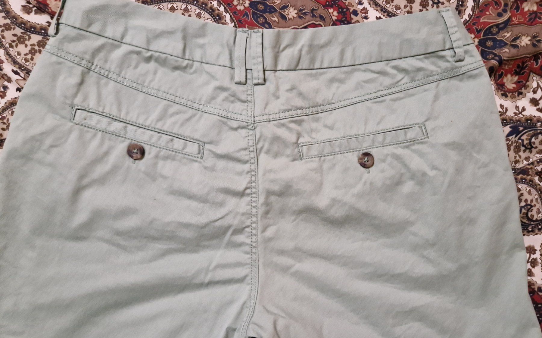 H&M Pantaloni: Blassgrüne Chino-Hose – Nuovo (secondo la descrizione) da Oberengstringen venduto da Sheera7 4