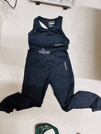 Damen Fitnessbekleidung  Leggings, Sport-BHs 