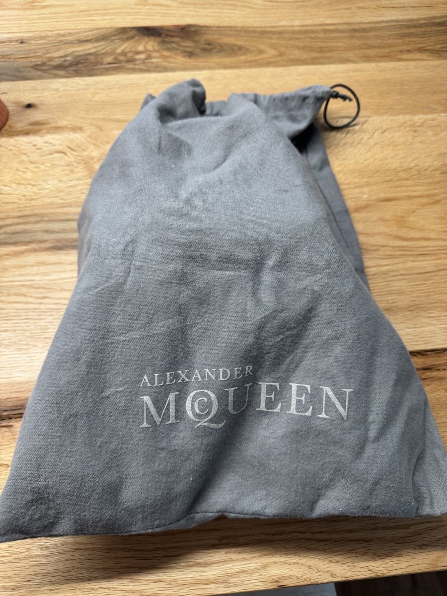 Alexander Mcqueen Scarpe da uomo: Alexander McQueen - Sneaker 41 – Usato da Richterswil venduto da Botondsz 1