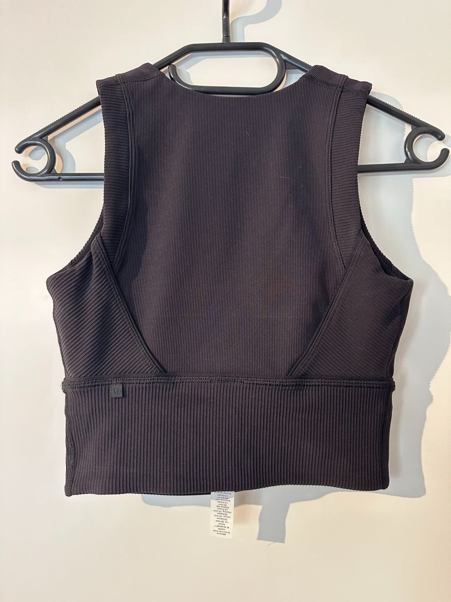 Lululemon Tops: Lululemon Sporttop – Neu (gemäss Beschreibung) aus Sattel von nic_6hgr 1