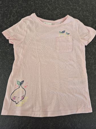 T-Shirt für Mädchen, Gr. 110, sehr guter Zustand