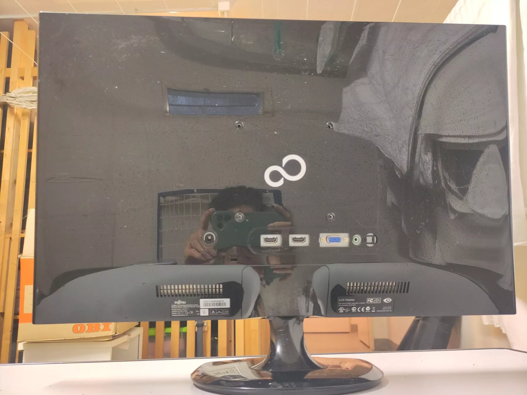 Fujitsu Monitor: Bildschirm Fujitsu – Usato da Zürich venduto da babsypsilon 2