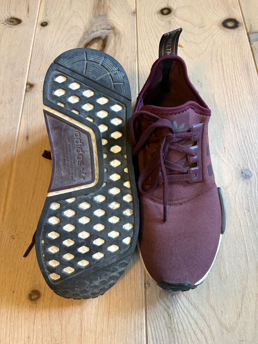 Adidas Scarpe da donna: Sneaker Turnschuhe von ADIDAS Gr. 40 – Usato da Schwerzenbach venduto da frauminze 1