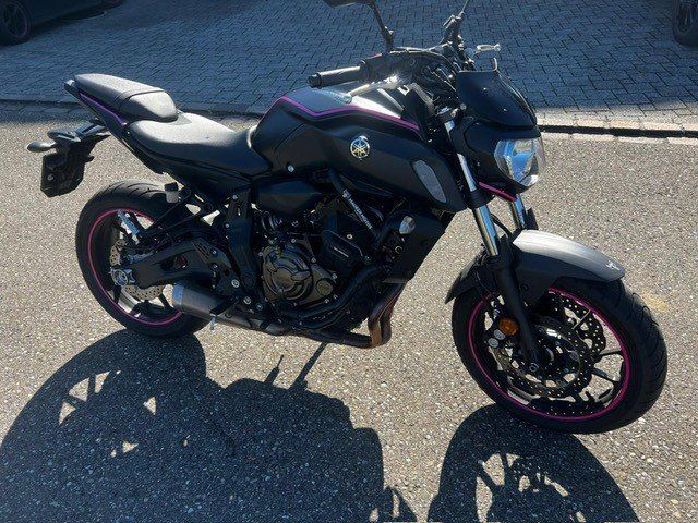 Yamaha Route: Yamaha MT 07 35kw – D'occasion à Villnachern par Triumph2 1