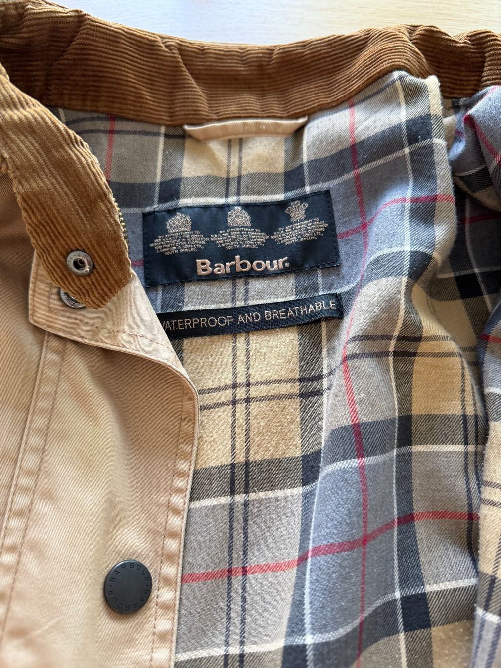 Barbour Giacche: Barbour Jacke Vintage / Beige – Usato da Basel venduto da Xaendi 2