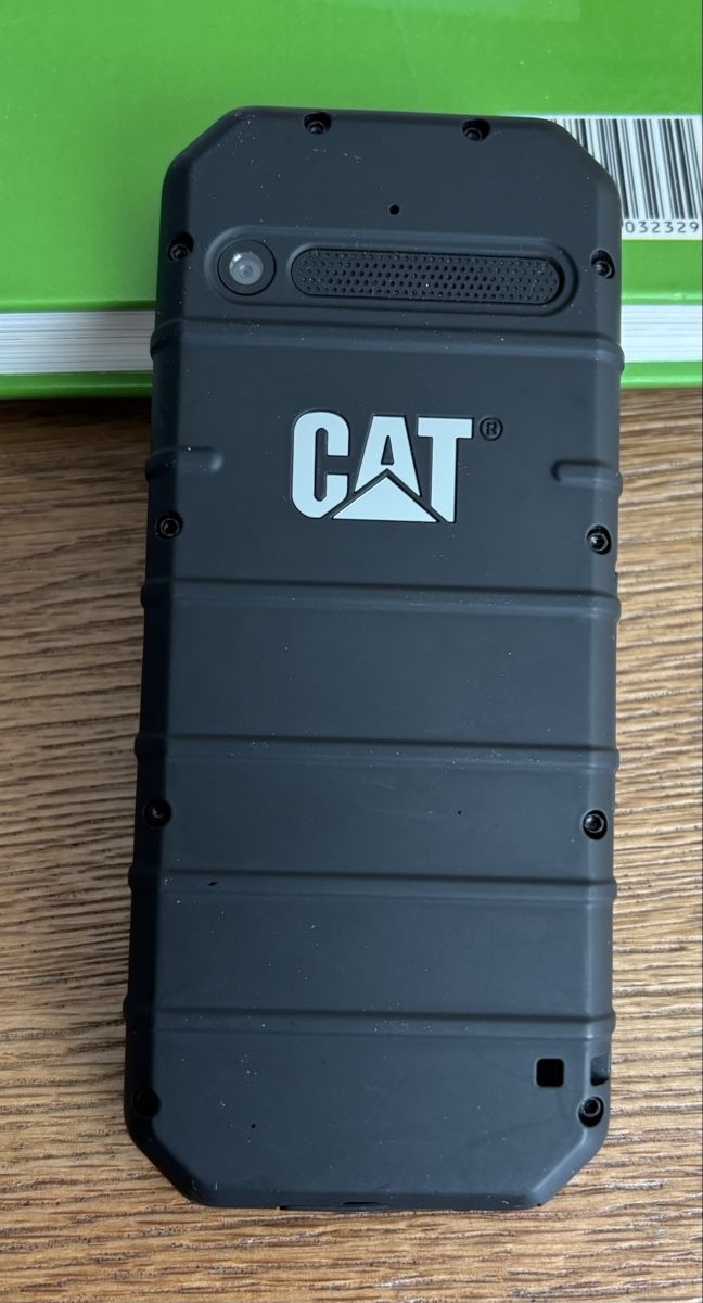 Caterpillar Telefoni cellulari / Smartphones: Robustes Handy CAT B35 – Usato da La Tour-de-Trême venduto da ValGruyere 2