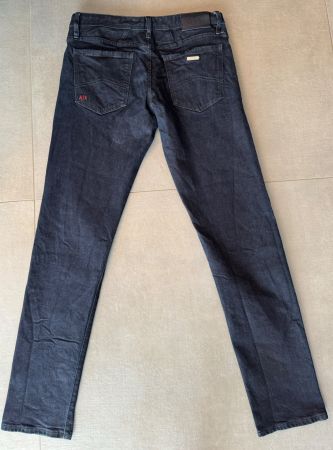 Armani Exchange – J14 – Eng geschnittene Jeans