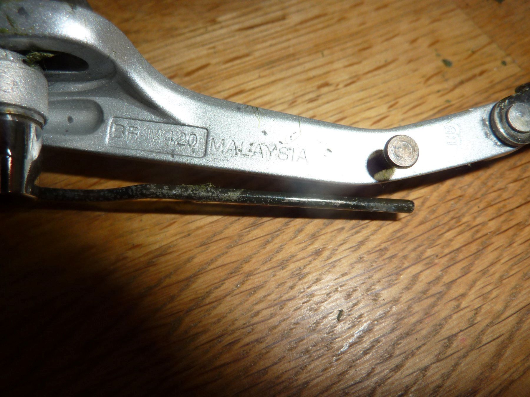 Shimano Pezzi di ricambio: Shimano Vorderrad Bremse Kommpl – Usato da Hochfelden venduto da swissice 2