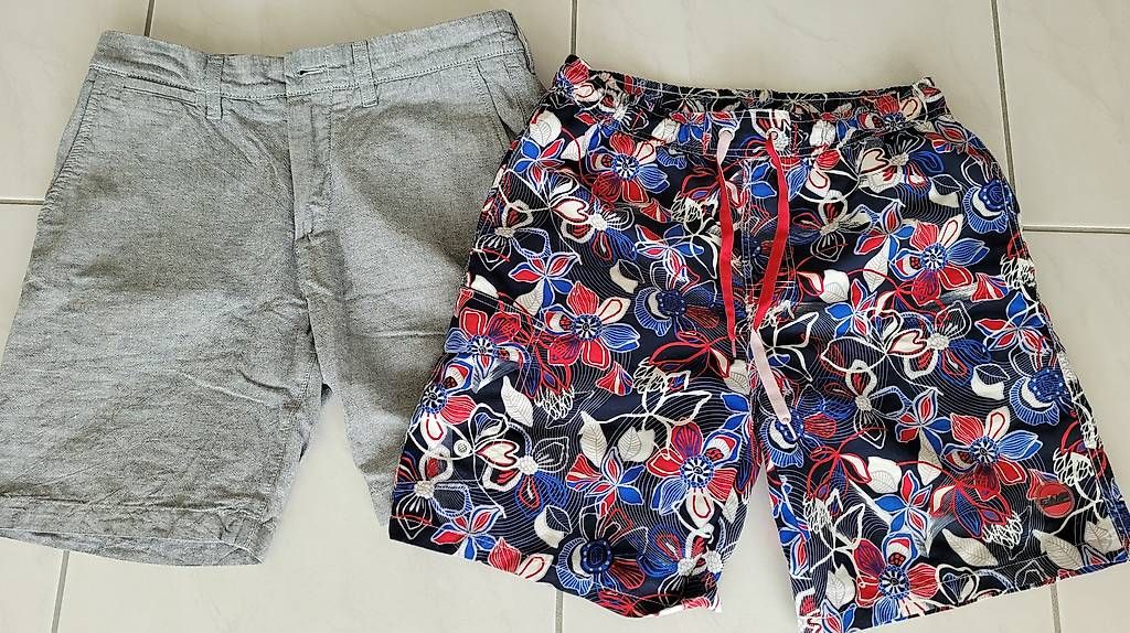 Costumi da bagno: 2 Hosen Badehose Gr. 29 Gr. S – Usato da Fällanden venduto da vickita1
