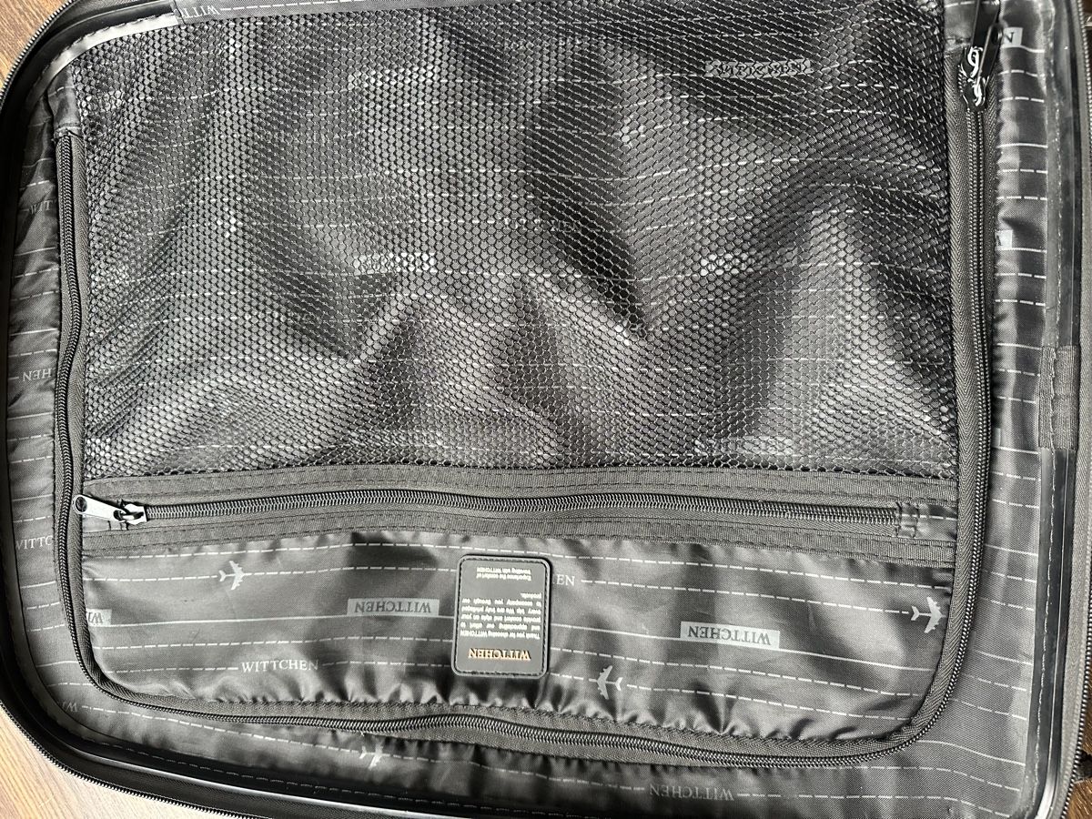 Valigie: Black cabin suitcase small hand luggage – Usato da Uster venduto da Monika_OB 6