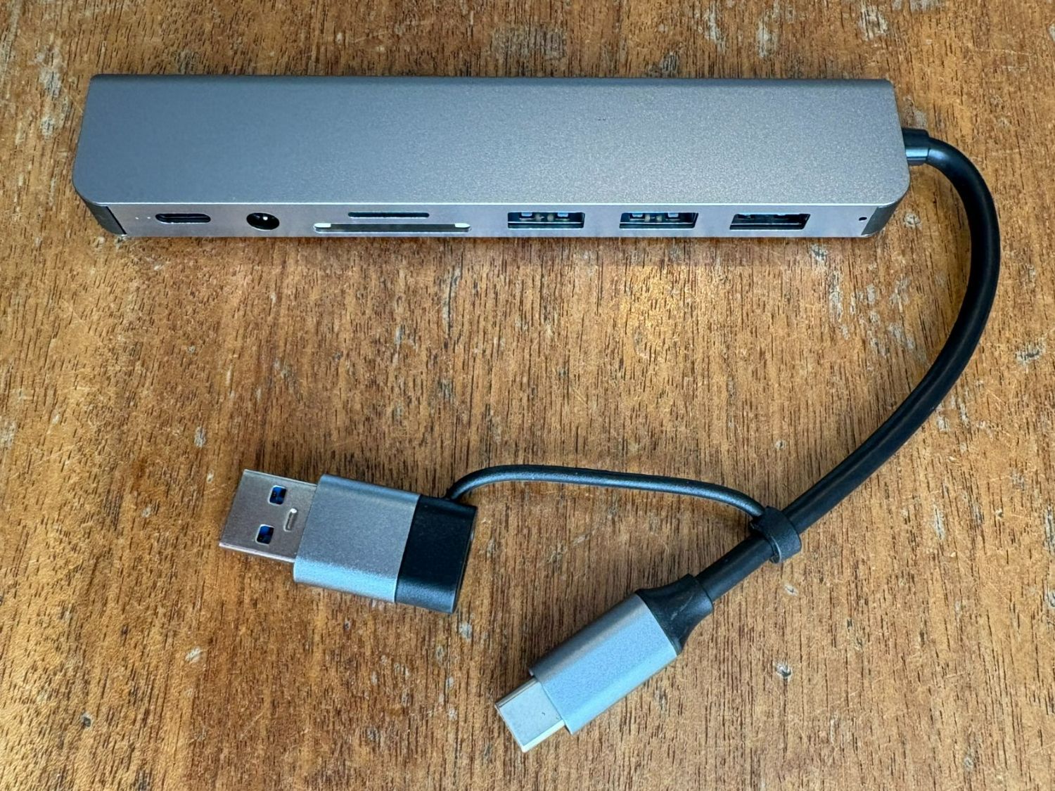 Hub & Switch: USB Hub 8 in 1 NEU – Nuovo (secondo la descrizione) da Widnau venduto da SIIVSIIV