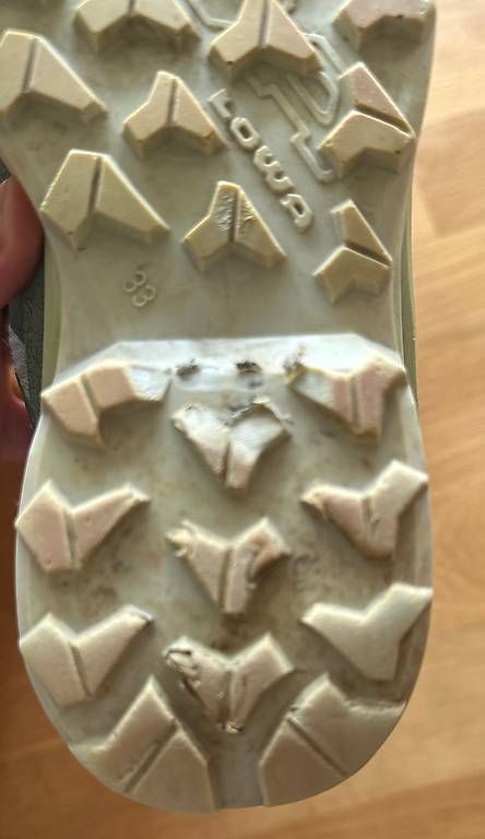 Scarpe per ragazzi: Lowa Wanderschuhe Grösse 33 – Usato da Bannwil venduto da celine24 3