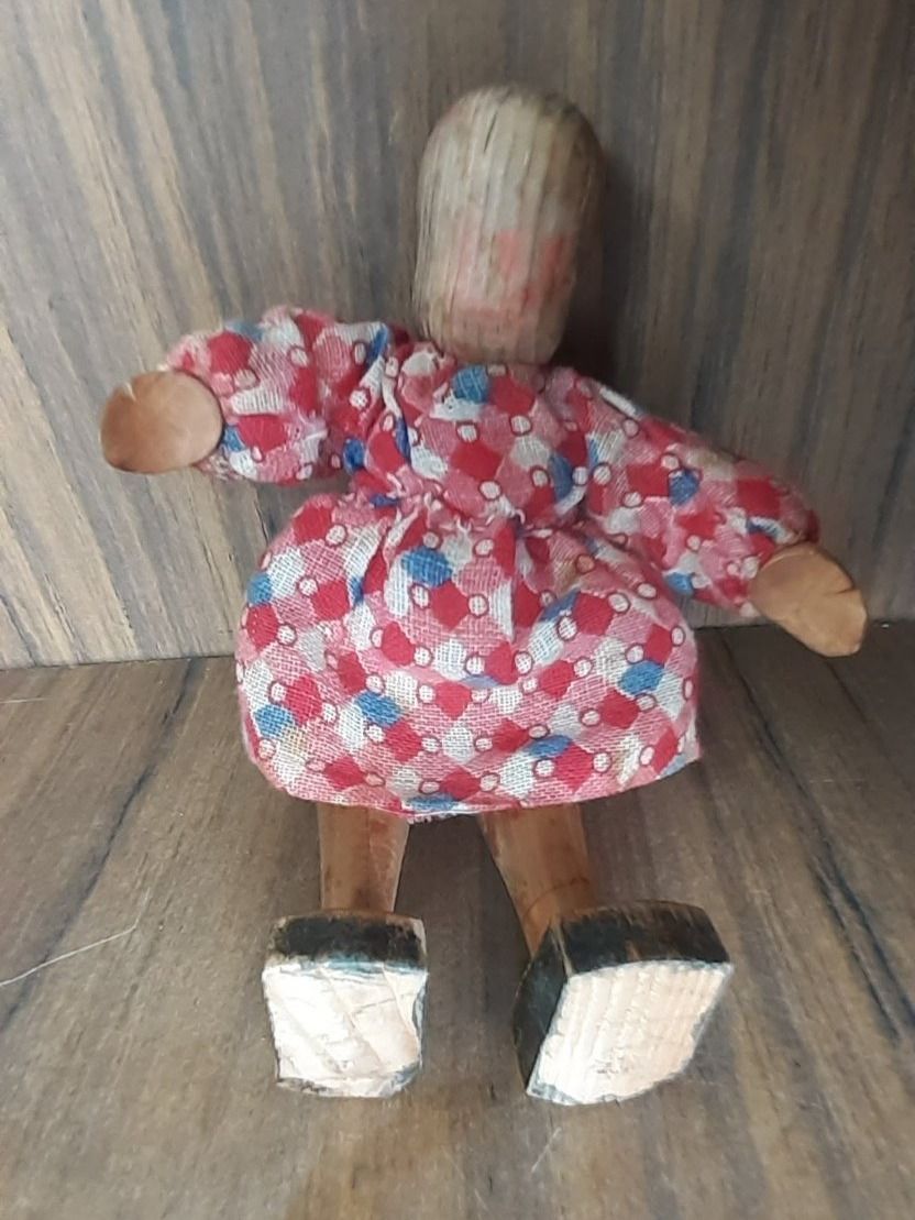 Bambole: Puppe Püppchen Holz – Usato da Mörschwil venduto da lindaswunderkiste 3