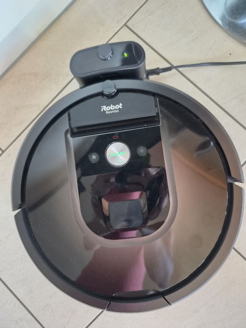 Irobot Staubsauger & Zubehör: iRobot Roomba 980 Saugroboter – Gebraucht aus Sigriswil von Aline_87 4