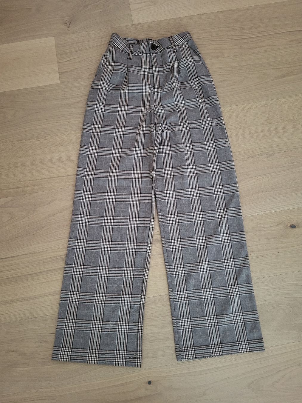H&M Lotti & Set di vestiti: Hosen Set Mädchen – Usato da Wittenbach venduto da pambob 3