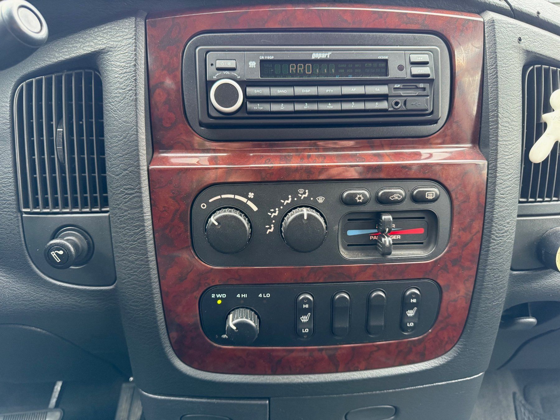 Veicoli commerciali: Dodge Ram 2500 Cummins Turbodiesel 10 tonnen Anhängelast – Usato da Münster venduto da werage 8