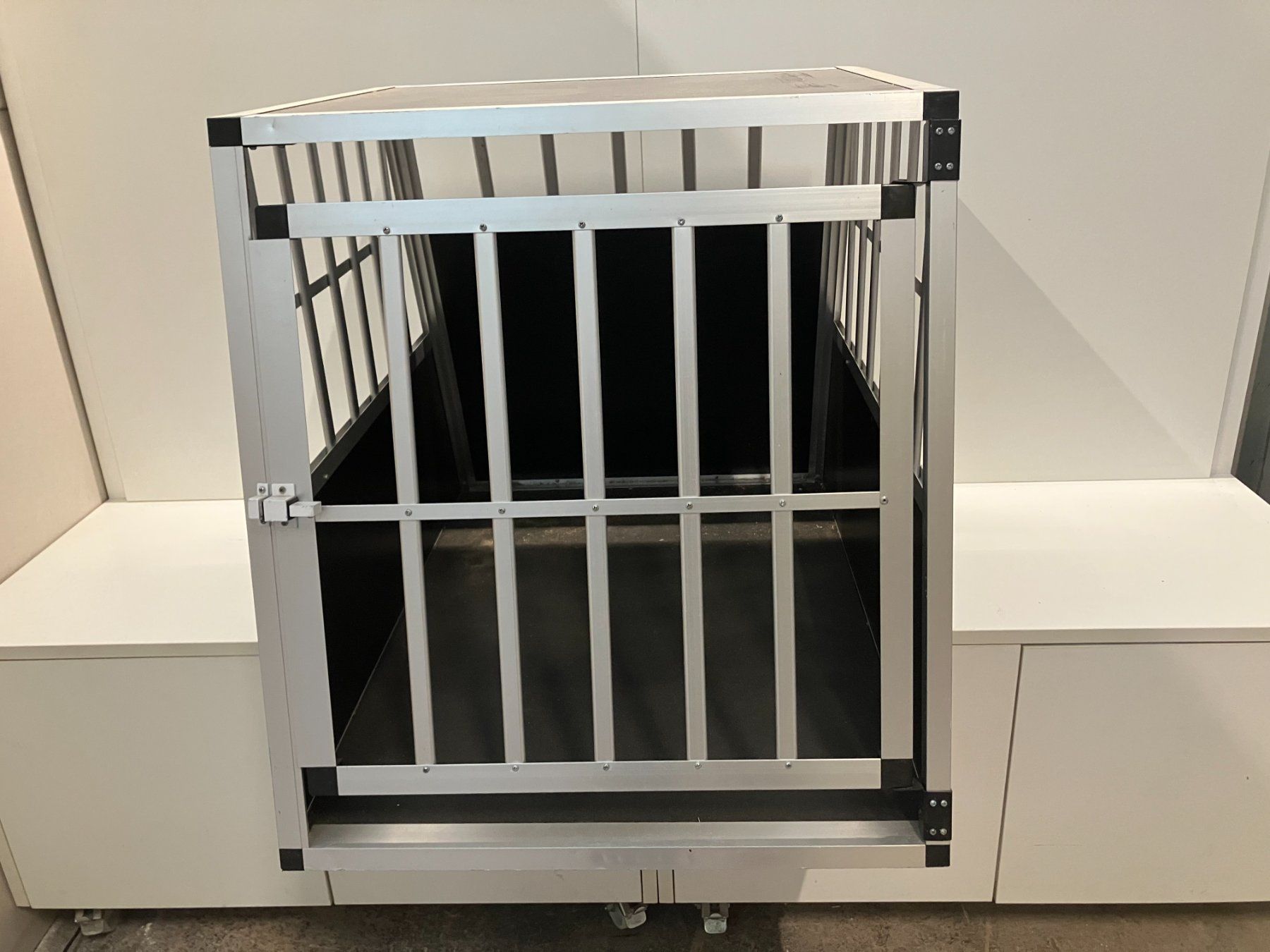 Cages, transport & sécurité: gebr. Hunde Transport Käfig / Box ab 1.- – D'occasion à Lichtensteig par Buy24International 4