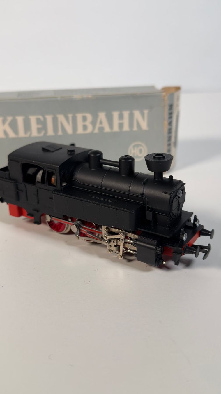 Kleinbahn Modellini di ferrovie: Kleinbahn H0: Dampflok D 120, mit Licht, DC-analog – Usato da Zürich venduto da Hedwig-steig 5