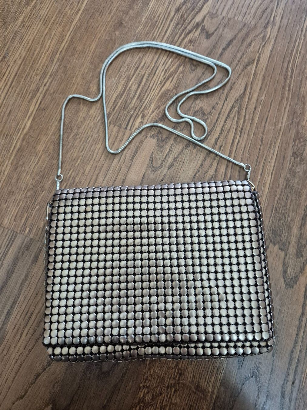 Taschen für Damen: Vintage bronze crossbody bag – Gebraucht aus Zürich von monadiederich 1