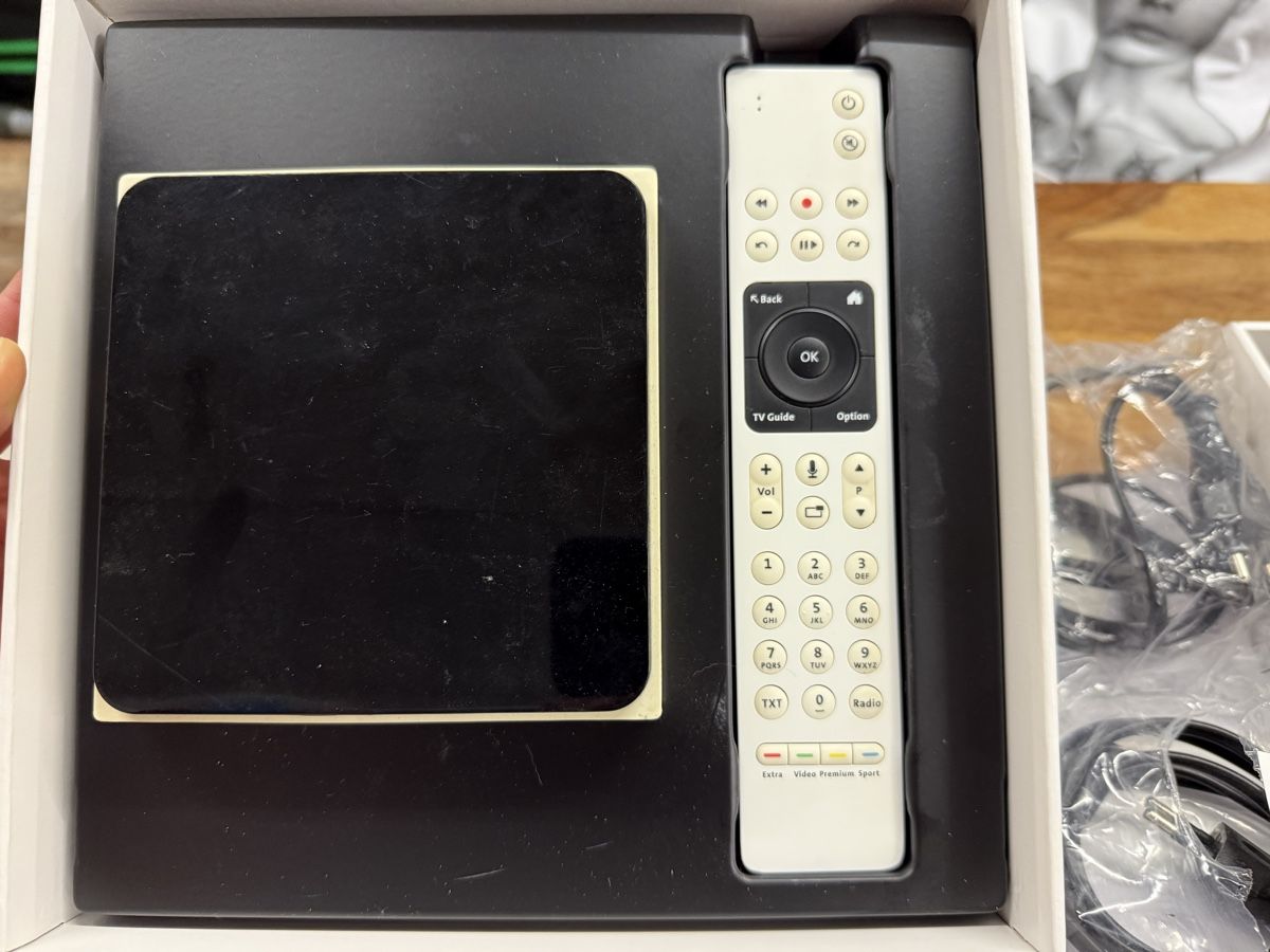 Swisscom Modems & Routeurs: Swisscom Internet Box & TV Box – D'occasion à St. Gallen par Supernova81 2