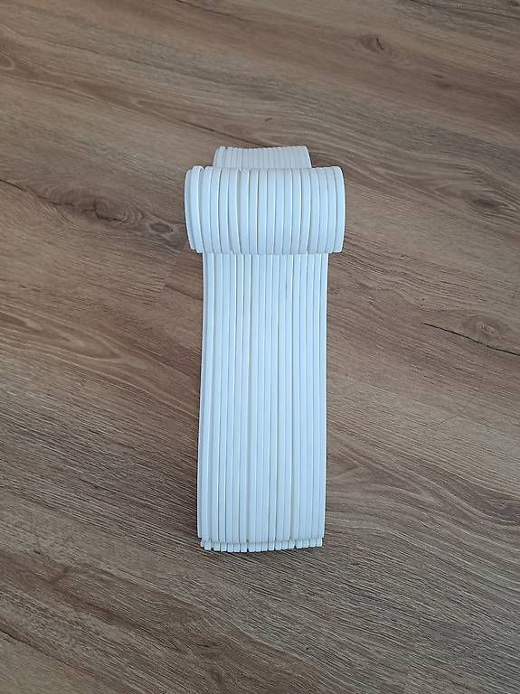 Appendiabiti: Plastikkleiderbügel 20 Stk. – Usato da Uhwiesen venduto da Marthalen02 1