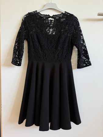 Robe noire dentelle Claudie Pierlot, taille 36 