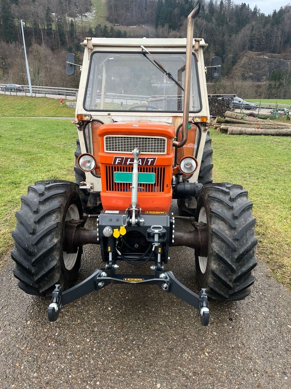 Trattori: Fronthydraulik Universell  2,5T – Nuovo (secondo la descrizione) da Lommis venduto da gorenc-swiss 6