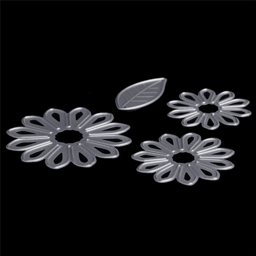 Sciablone: 3 BLUMEN MIT BLATT STANZSCHABLONE – Nuovo e nell'imballaggio originale da Affoltern am Albis venduto da Makianwa 1