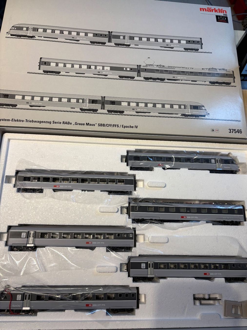 Märklin Modellini di ferrovie: Maerklin 37546 TEE Gris souris 6 éléments – Nuovo e nell'imballaggio originale da Corcelles Payerne venduto da Pierre66 1