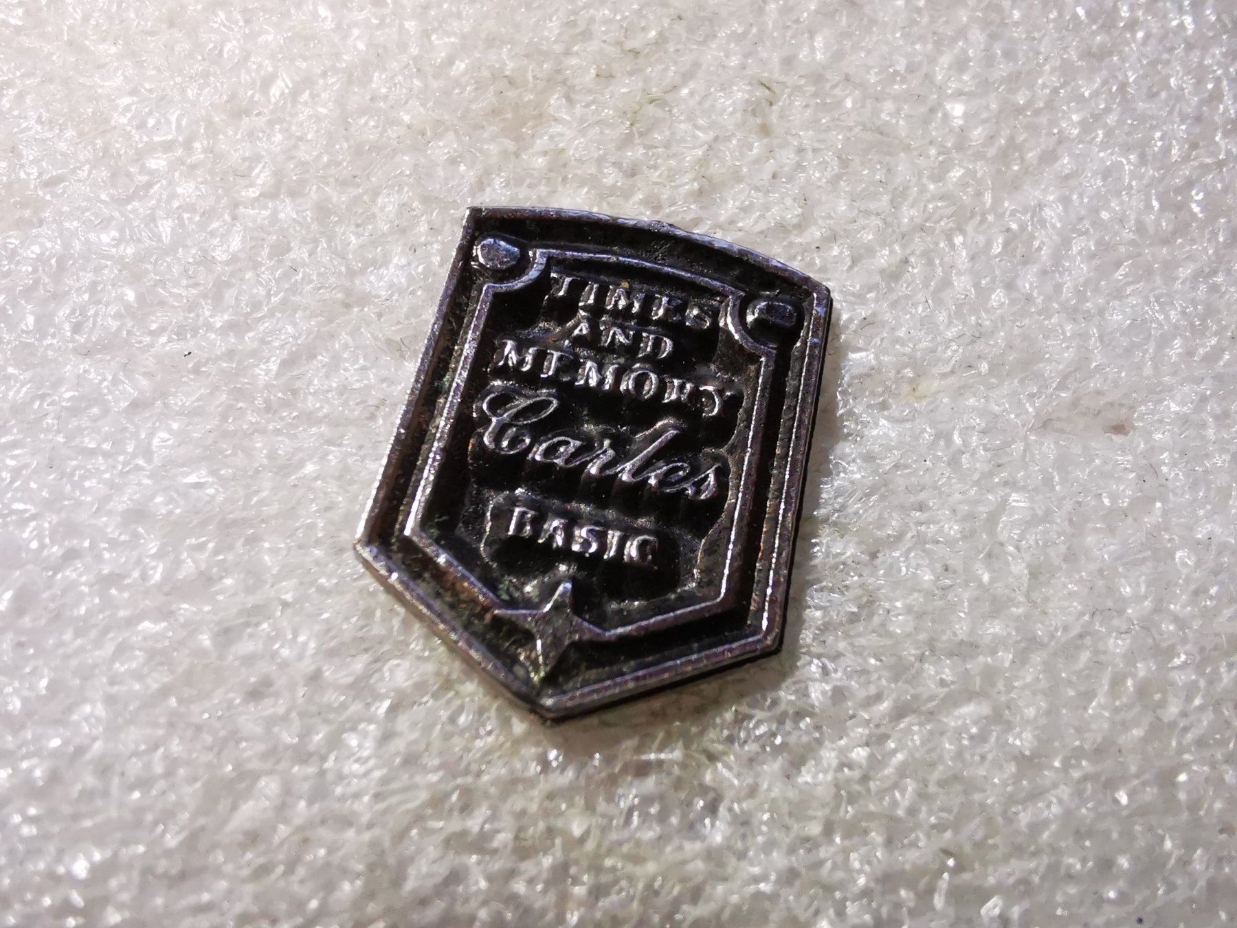 Placchette & Badge: Ansteckpin 127: – Usato da Oppligen venduto da Pin-Fall-Shop