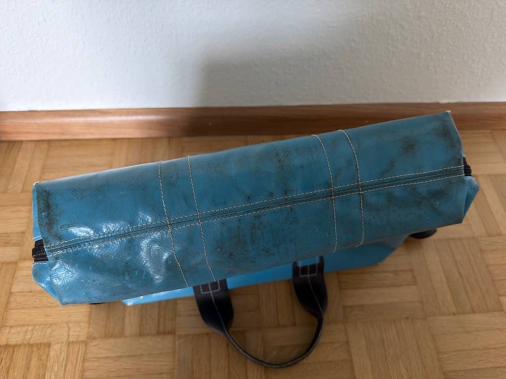 Borse: Freitag Tasche Hellblau MESSENGER BAG / LAPTOP BAG – Usato da Basel venduto da Sir.Leica 4