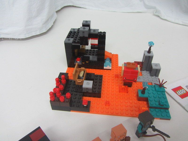 Lego Kit di costruzioni: LEGO Minecraft 21185 " The Nether Bastion " – Usato da Kreuzlingen venduto da Han-Solo-68 7