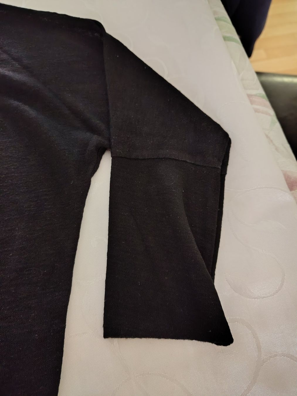 T-shirt: schwarzes Shirt mit Glitzer Smile Gr M – Nuovo (secondo la descrizione) da Brüttisellen venduto da kikaninchen79 3