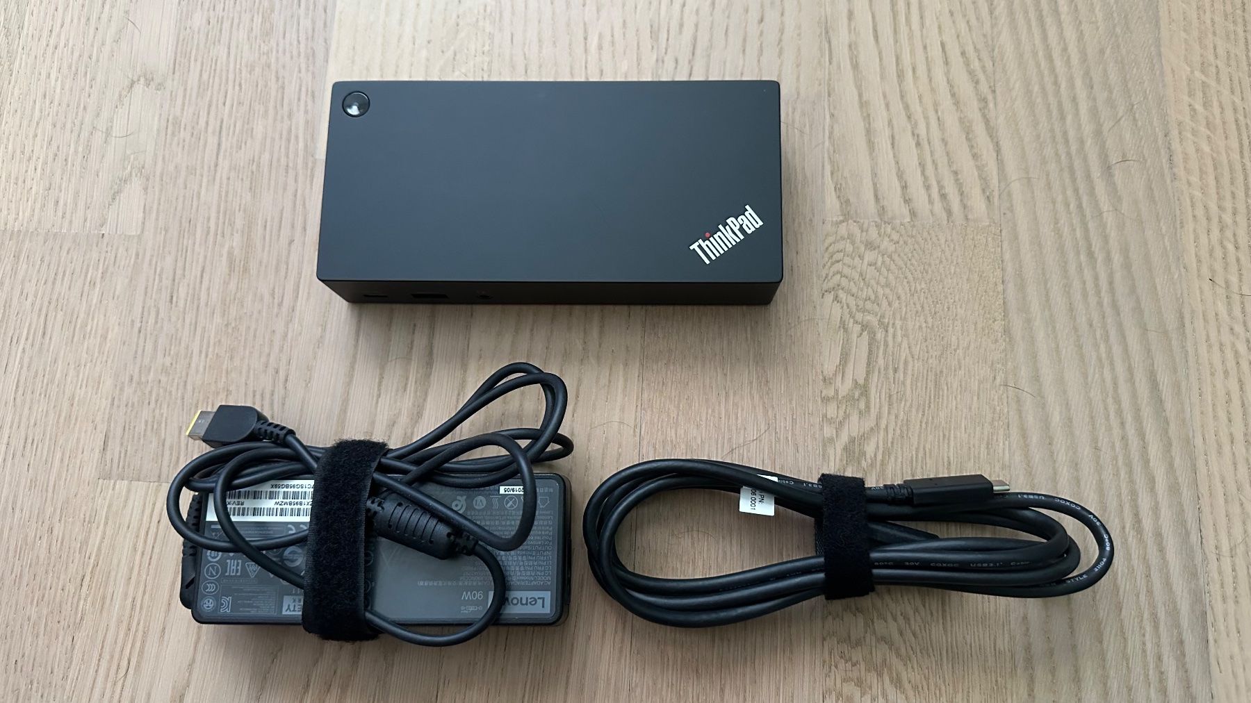 Lenovo Docking station: Lenovo ThinkPad Docking Station 90W Netzteil USB-C – Usato da Pfäffikon ZH venduto da narteq