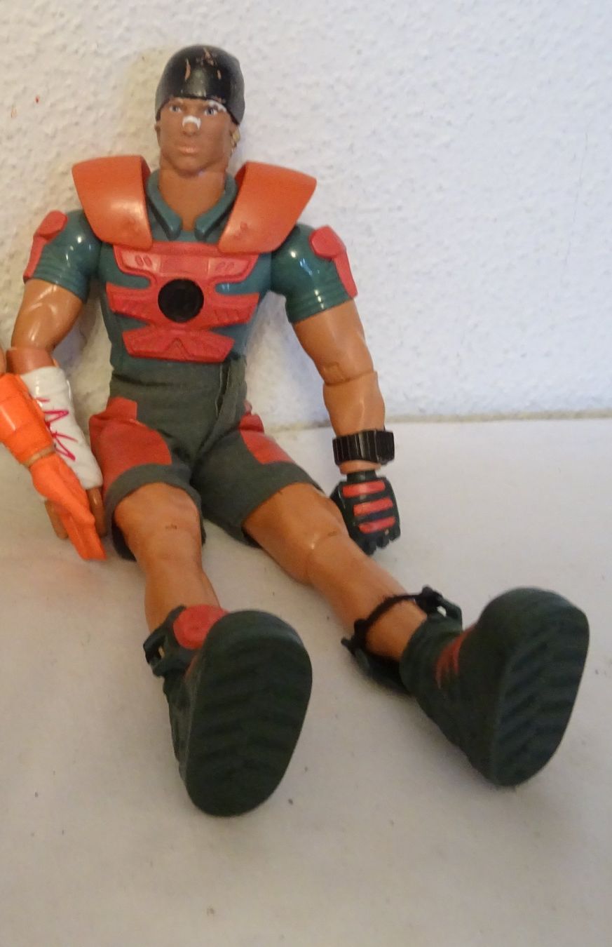 Hasbro Figuren: Hasbro Action Man Figur von 1994 Flynt – Gebraucht aus Zürich von Connie8 2