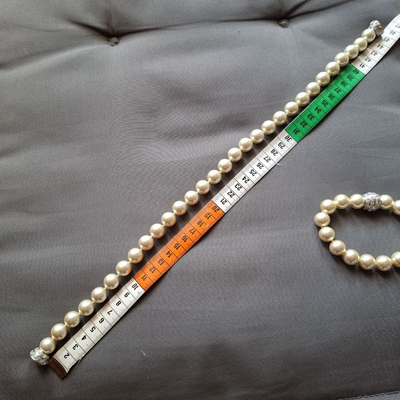 Colliers: Set - Perlenkette mit Armschmuck, Kunstperlen – D'occasion à Dietikon par Hirschkopf 4