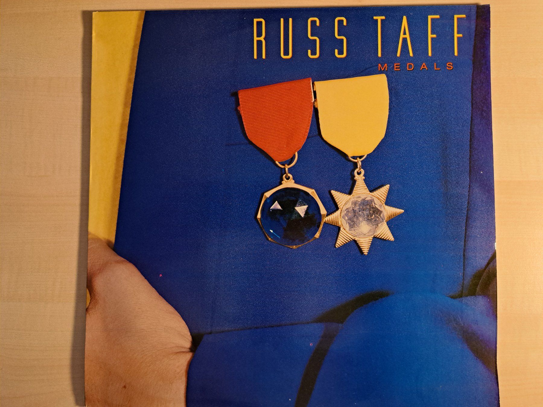 Dischi in vinile: LP Russ Taff. Medals (1985) – Usato da Glashütten venduto da Christheswiss