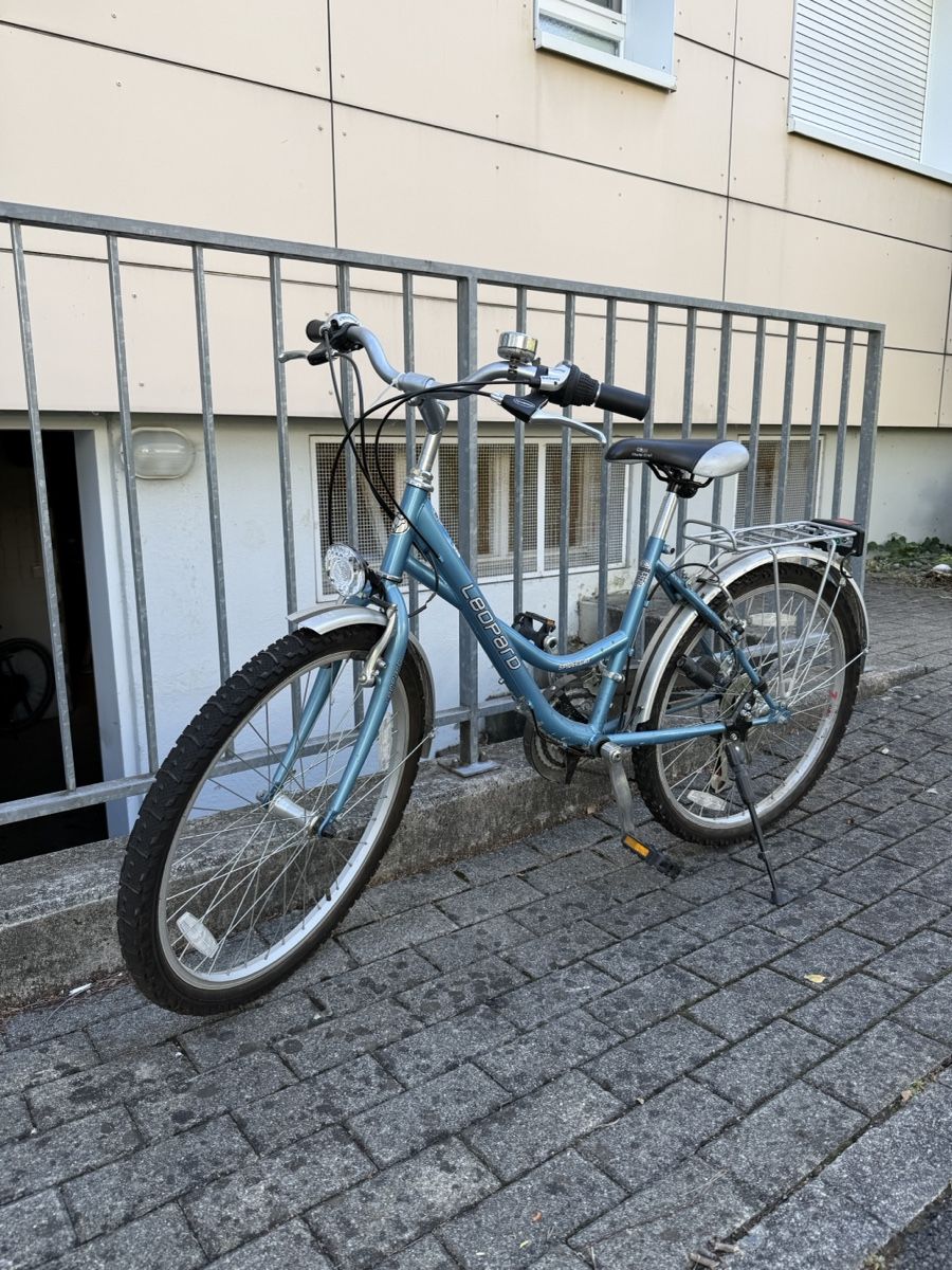 Biciclette: Fahrrad Leopard blau, gebrauchter Zustand – Usato da Uster venduto da HiestandReto