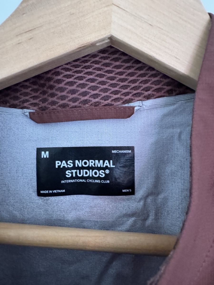 Pas Normal Studios Giacche: Pas Normal Studios Mechanism Rain Jacket Pertex M – Usato da Zürich venduto da leo_nl6s 1