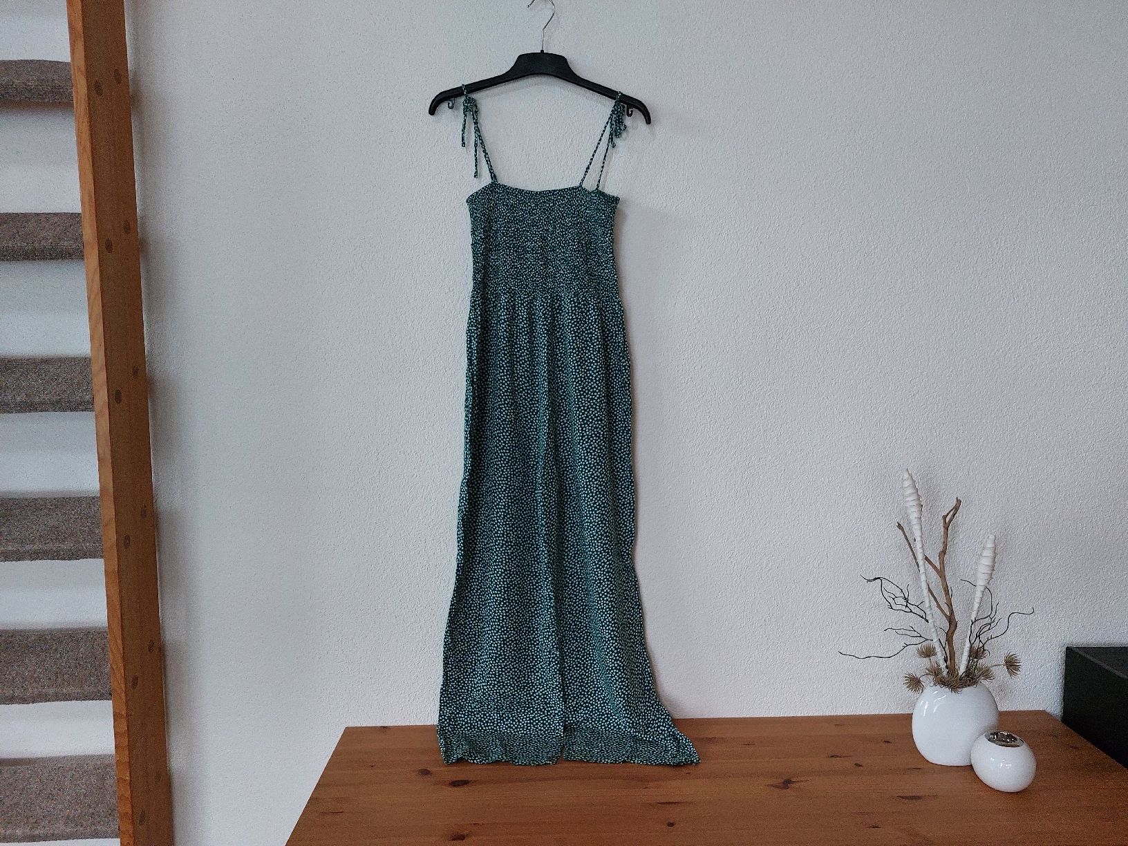 Jumpsuits: Sommerjumpsuit mit Blumenmuster  – Gebraucht aus Effingen von roe_7mb7