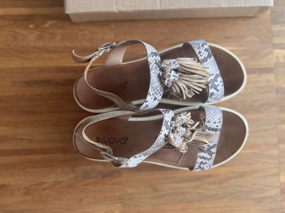 Scarpe da donna: Platform sandals INUOVO – Usato da Zürich venduto da Tanja_G88 1