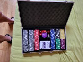 Poker Koffer mit Chips und Karten Aluminium guter Zustand